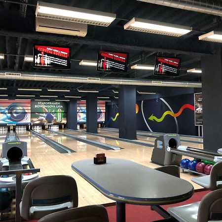 Penzion Raketa Bowling Opava Kültér fotó