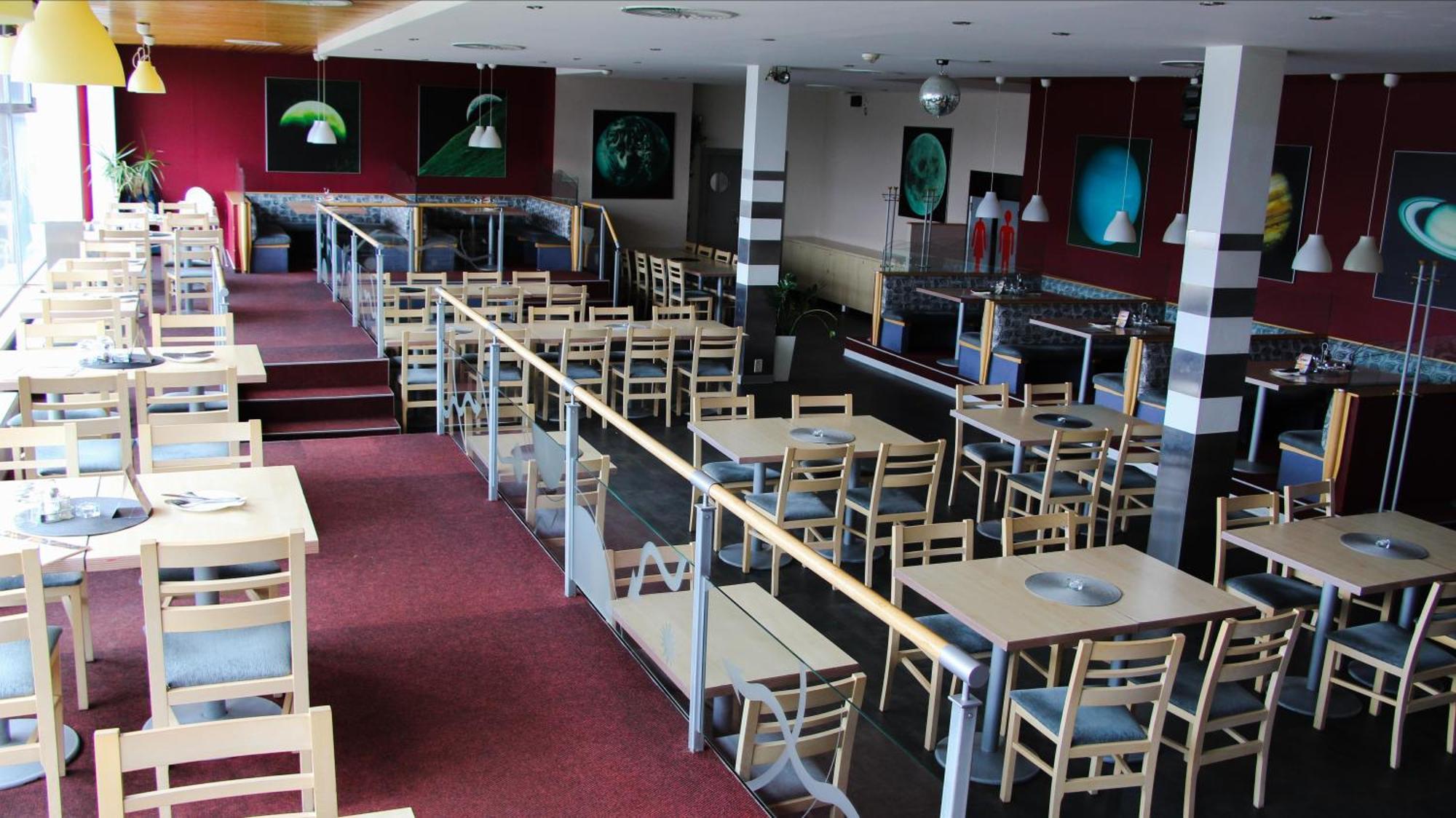 Penzion Raketa Bowling Opava Kültér fotó